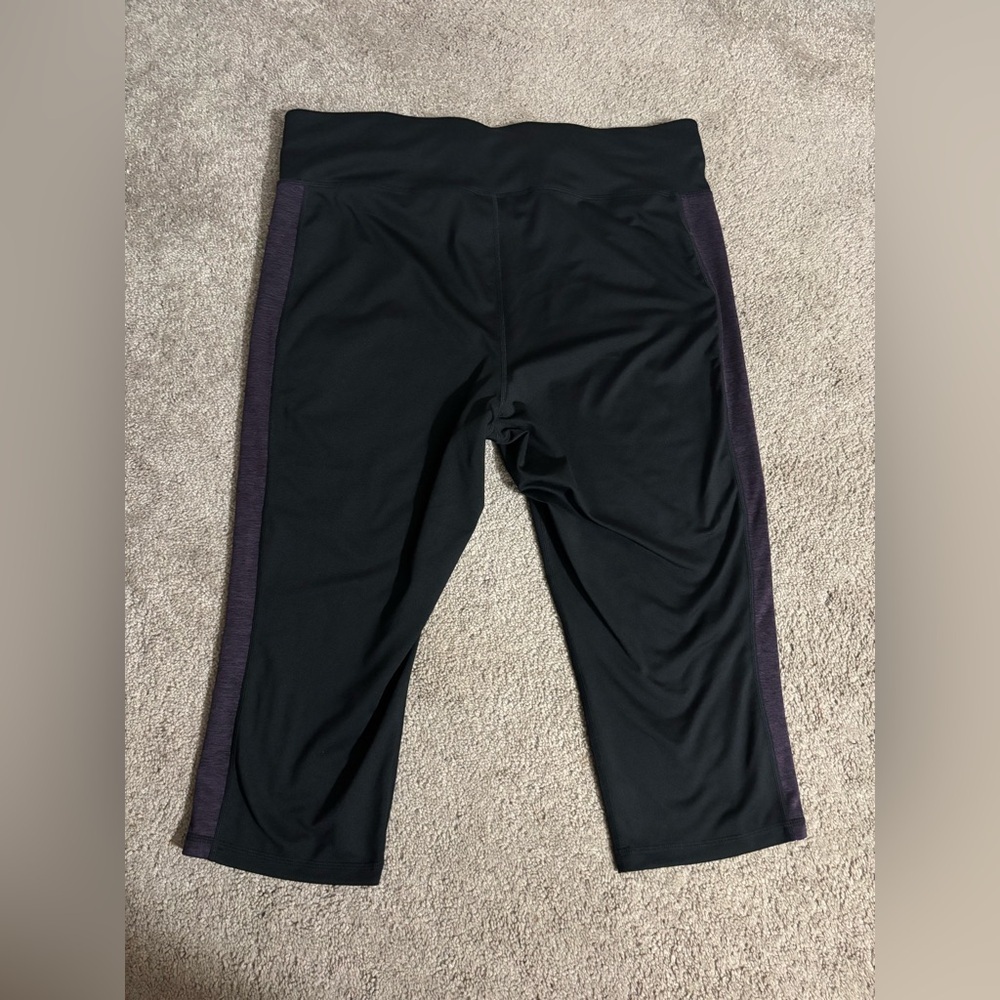 Ideology Womens Plus Size
Colorblocked Capri Leggings Size 2X - Picture 12 of 13